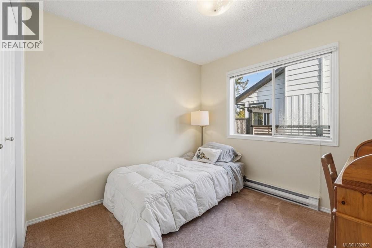 1095 PEPPER PLACE Image 23