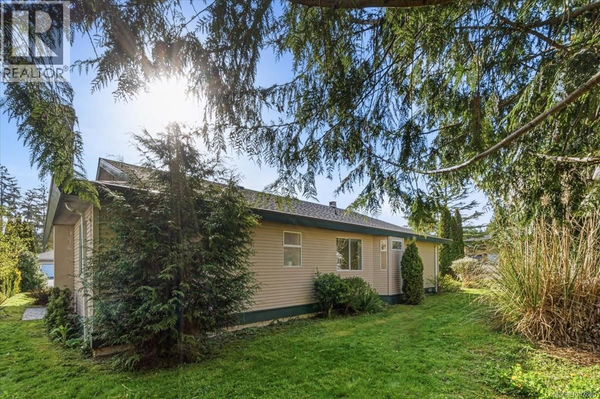 1095 PEPPER PLACE Image 35