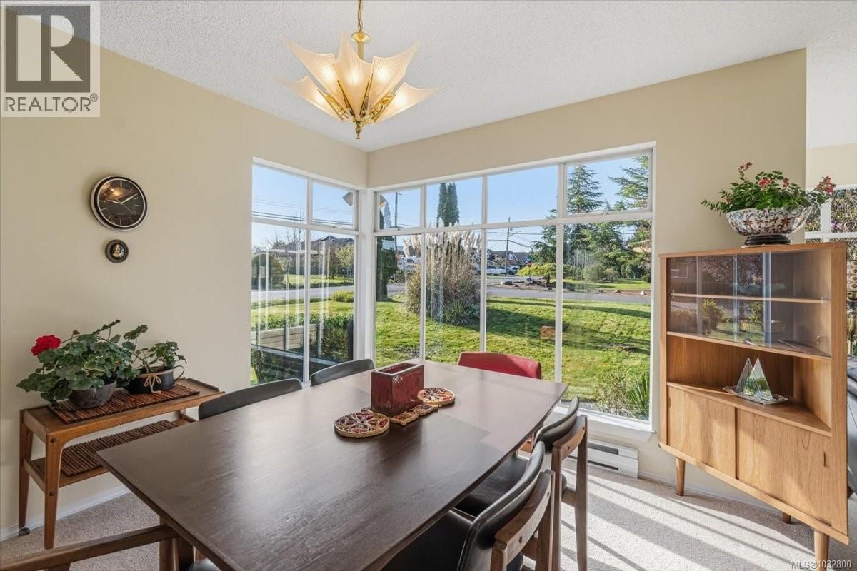 1095 PEPPER PLACE Image 5