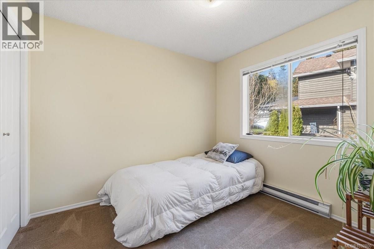 1095 PEPPER PLACE Image 8