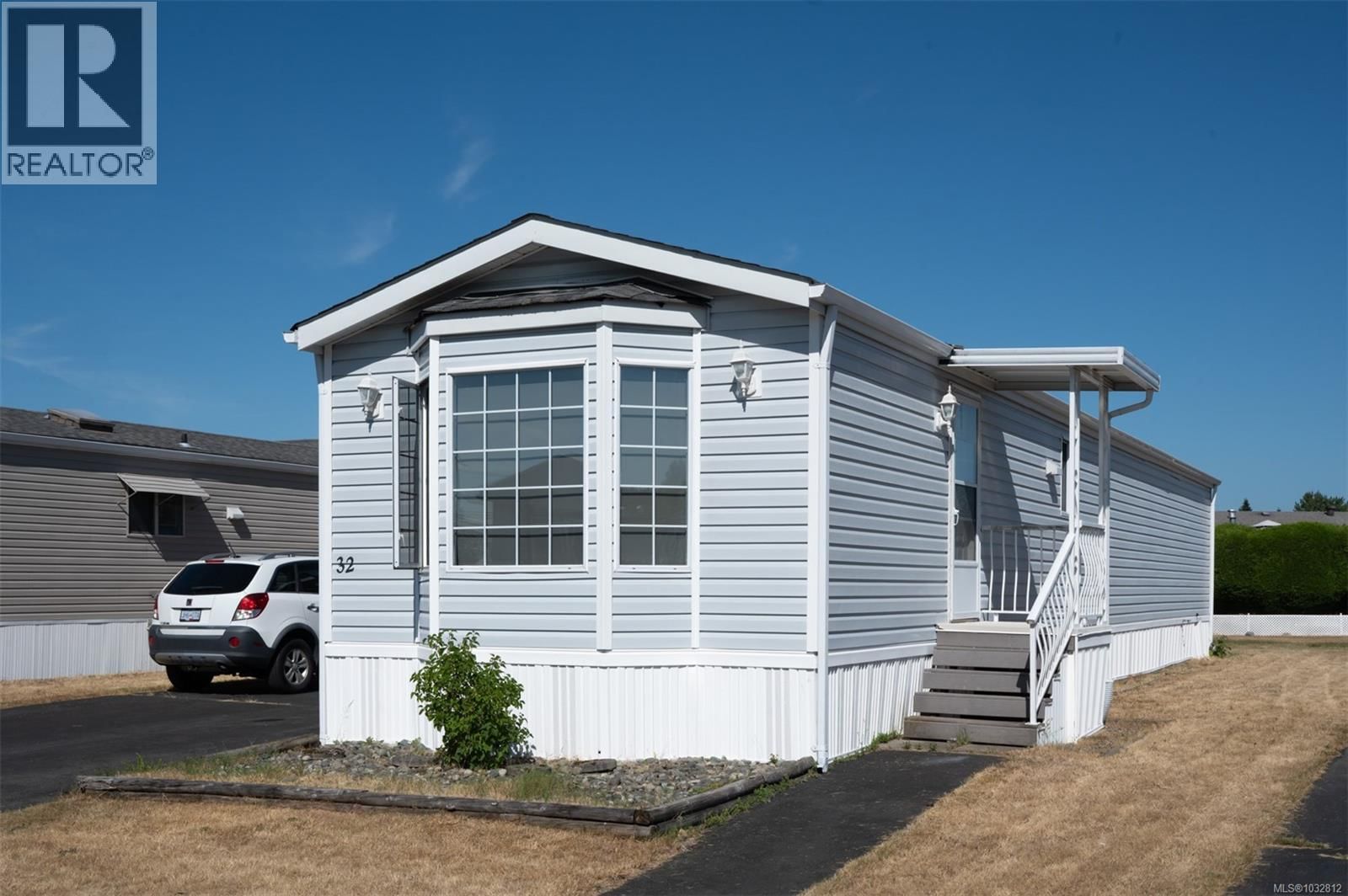 32 450 Stanford Avenue property photo