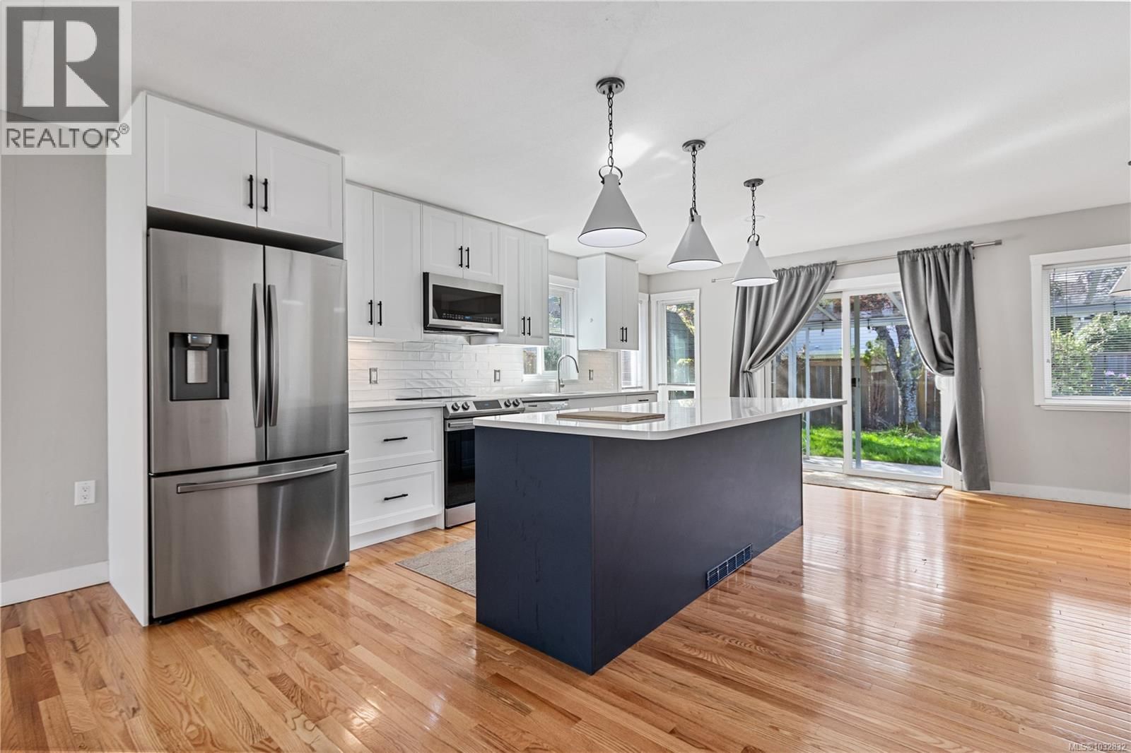4340 Martin Place property photo