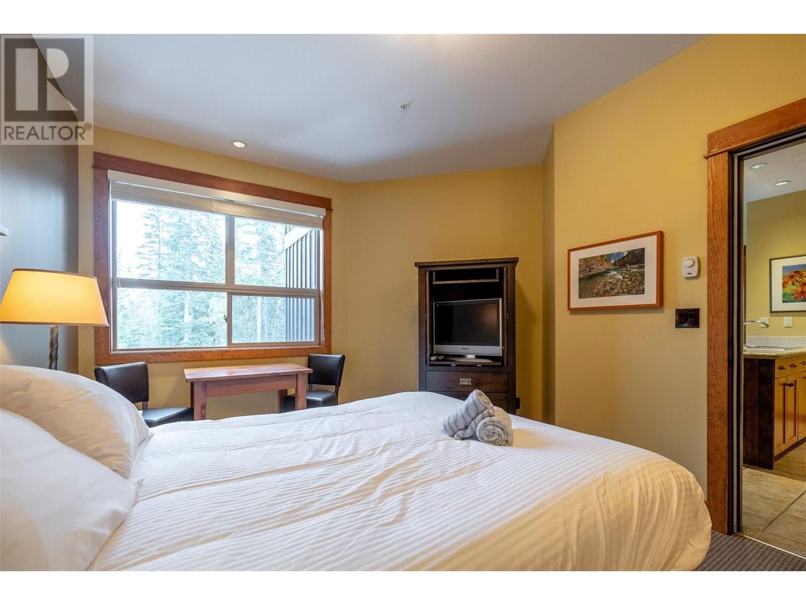 632A - 4559 TIMBERLINE CRESCENT Image 13