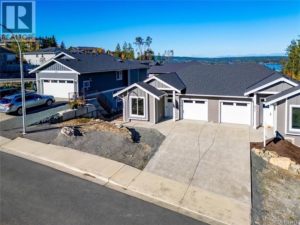 669 Sanderson Road property photo