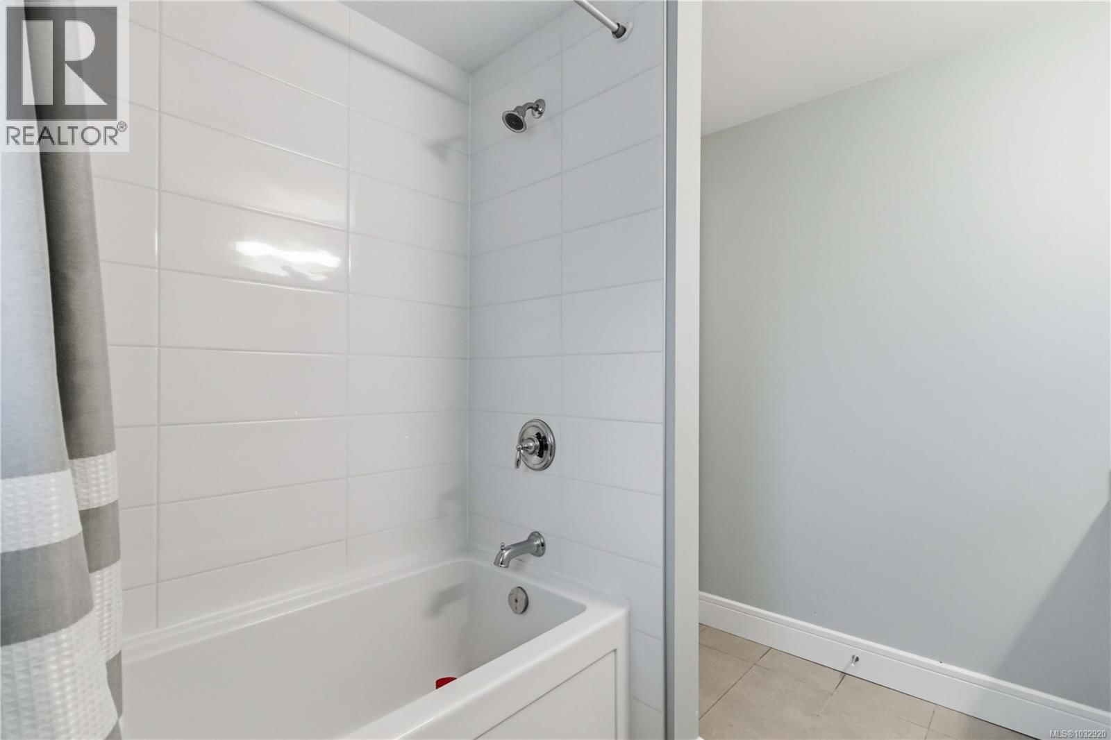 3023 CONSTELLATION AVENUE Image 30