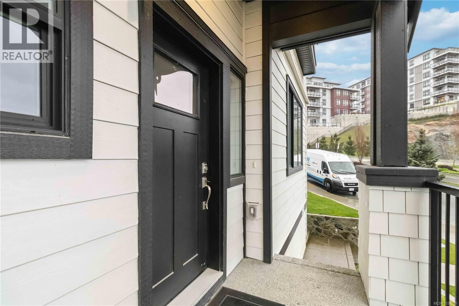 3023 CONSTELLATION AVENUE Image 50