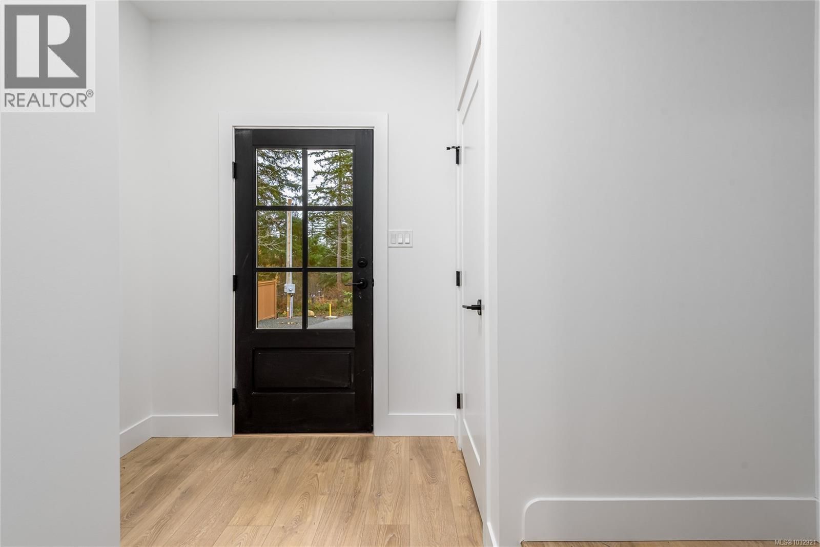 B - 1044 LAZO ROAD Image 15