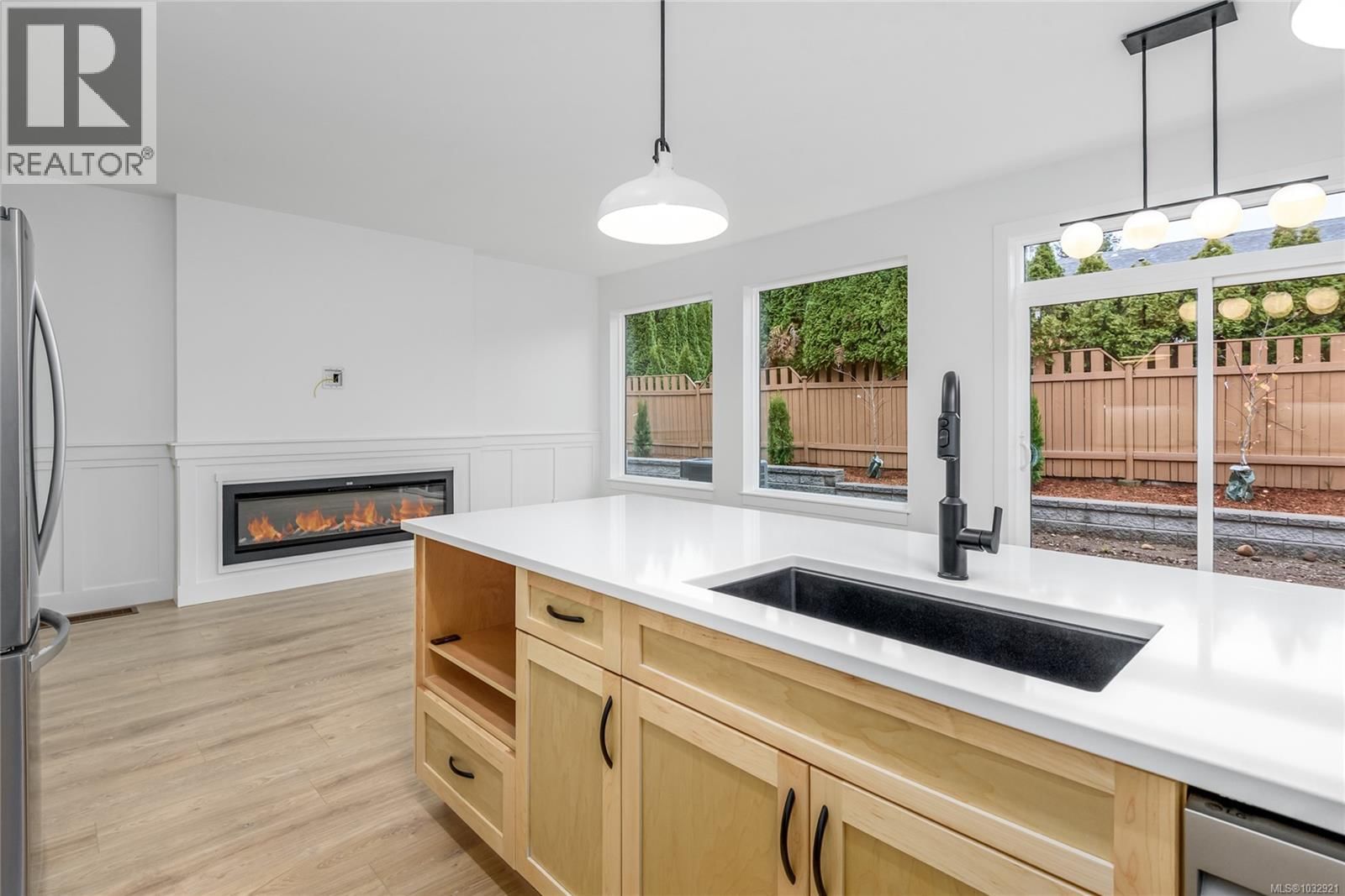 B - 1044 LAZO ROAD Image 17