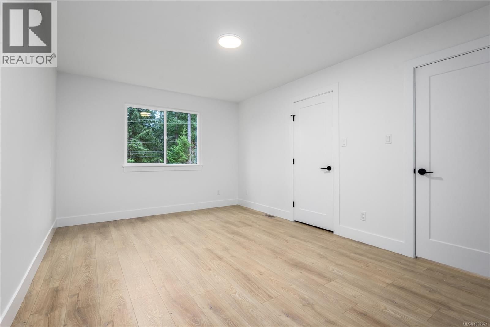 B - 1044 LAZO ROAD Image 33