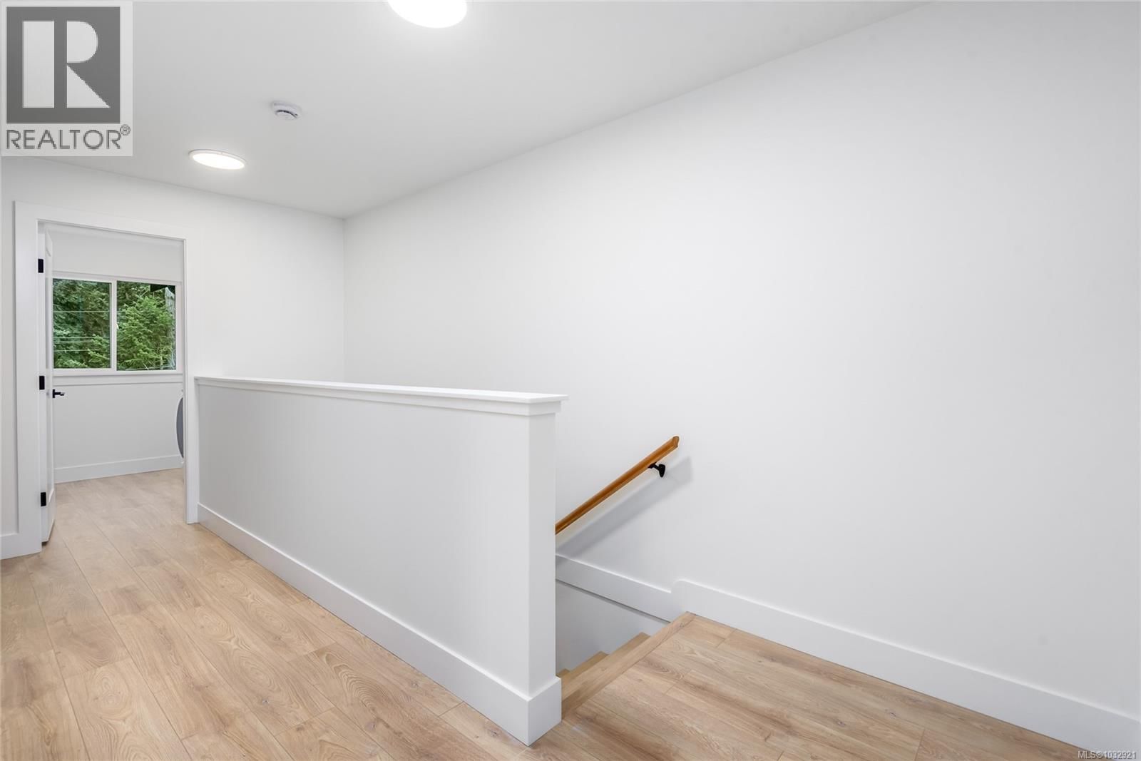 B - 1044 LAZO ROAD Image 36