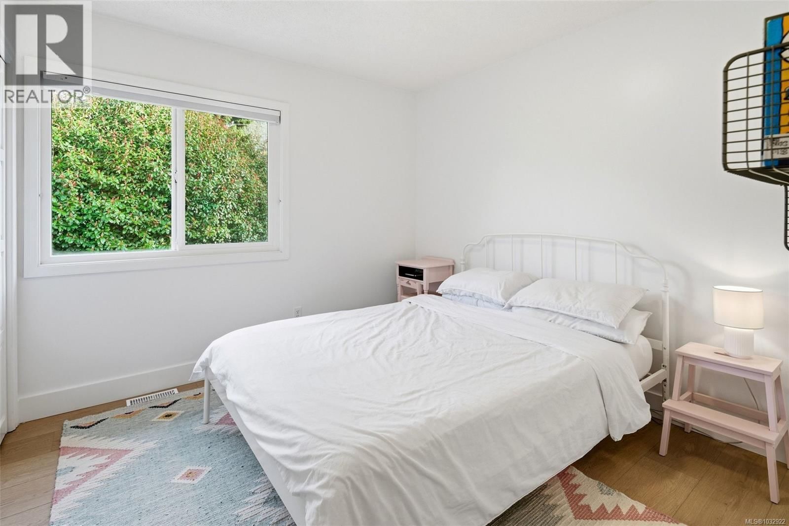 4285 CAEN ROAD Image 19