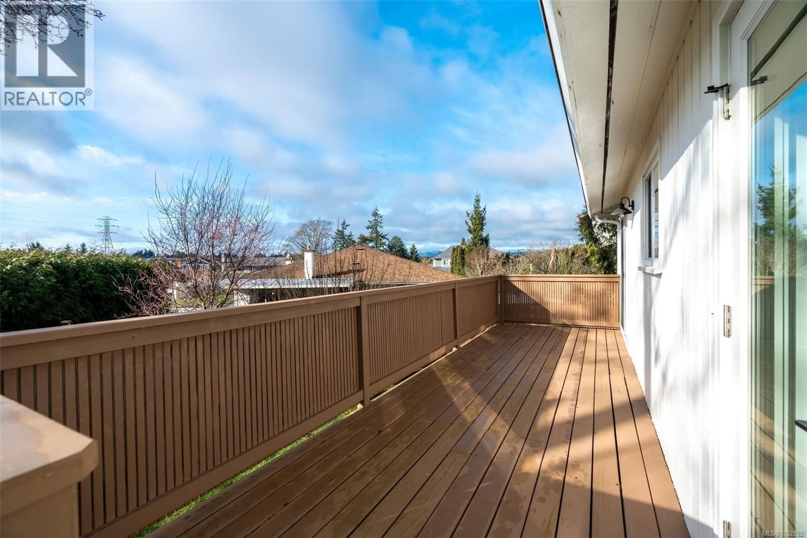 4285 CAEN ROAD Image 27