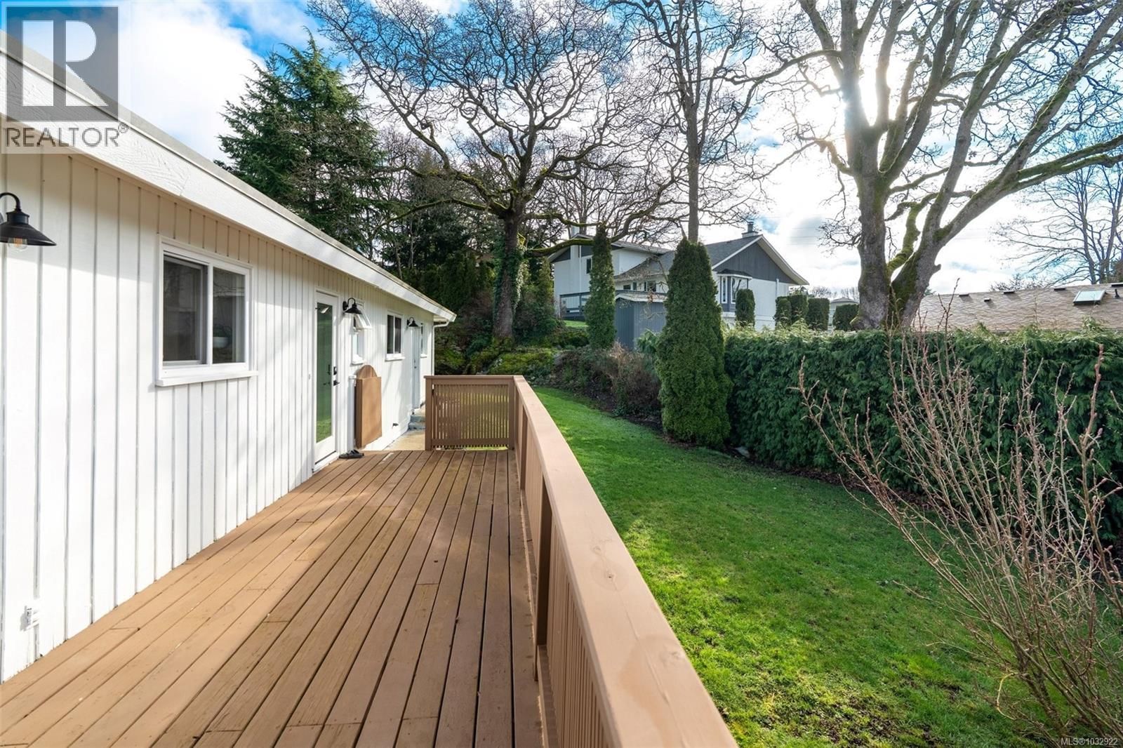 4285 CAEN ROAD Image 29