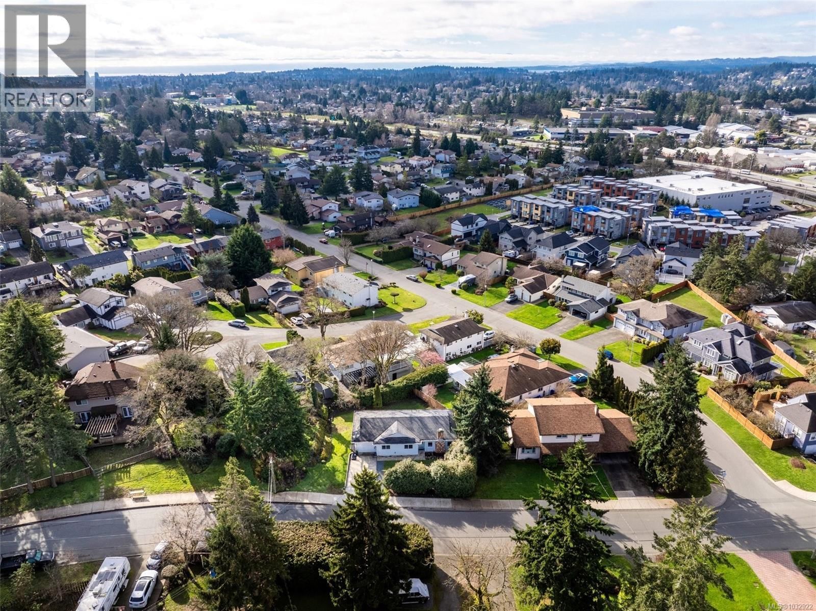 4285 CAEN ROAD Image 43