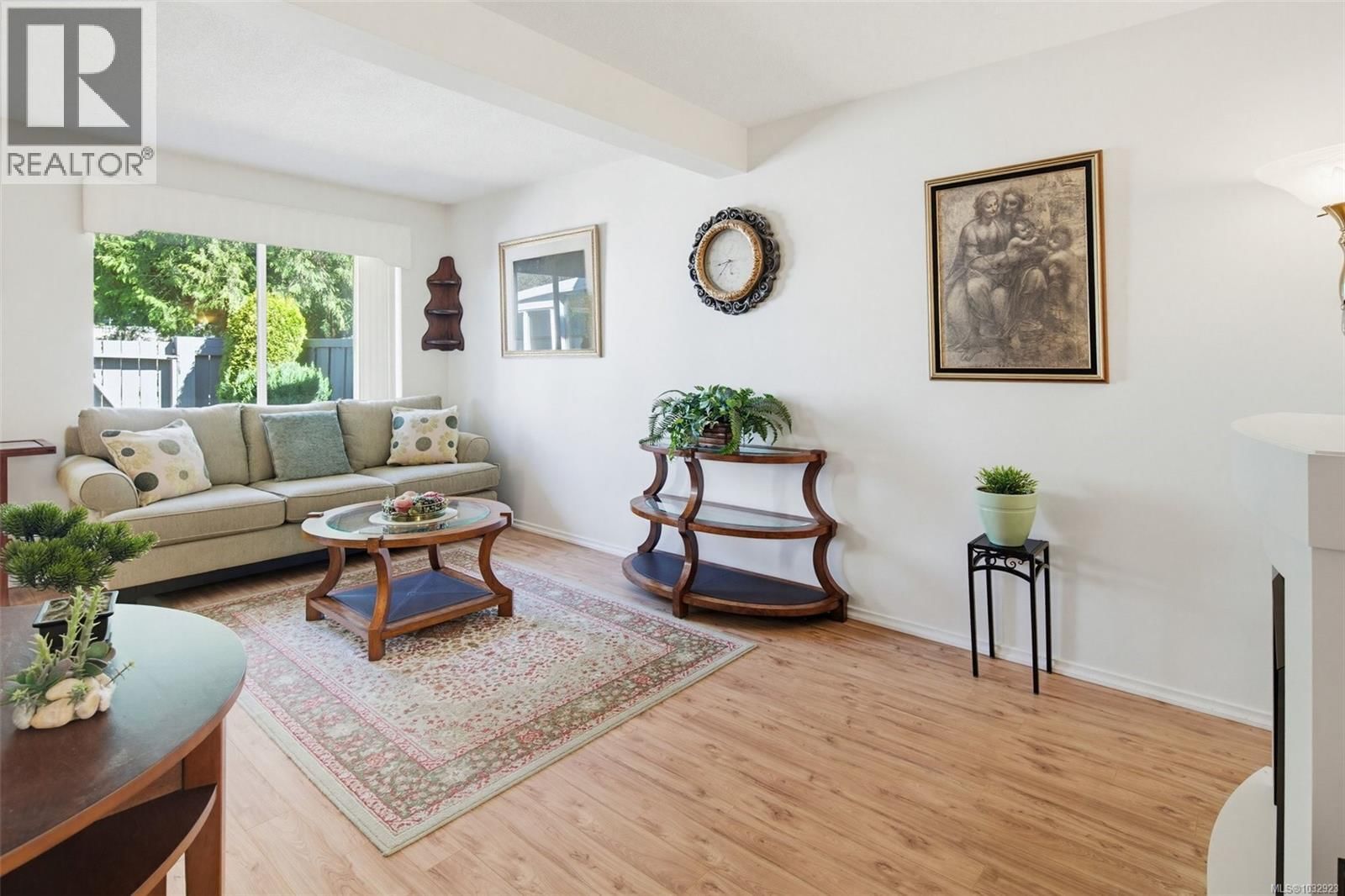 22 2147 Sooke Road property photo