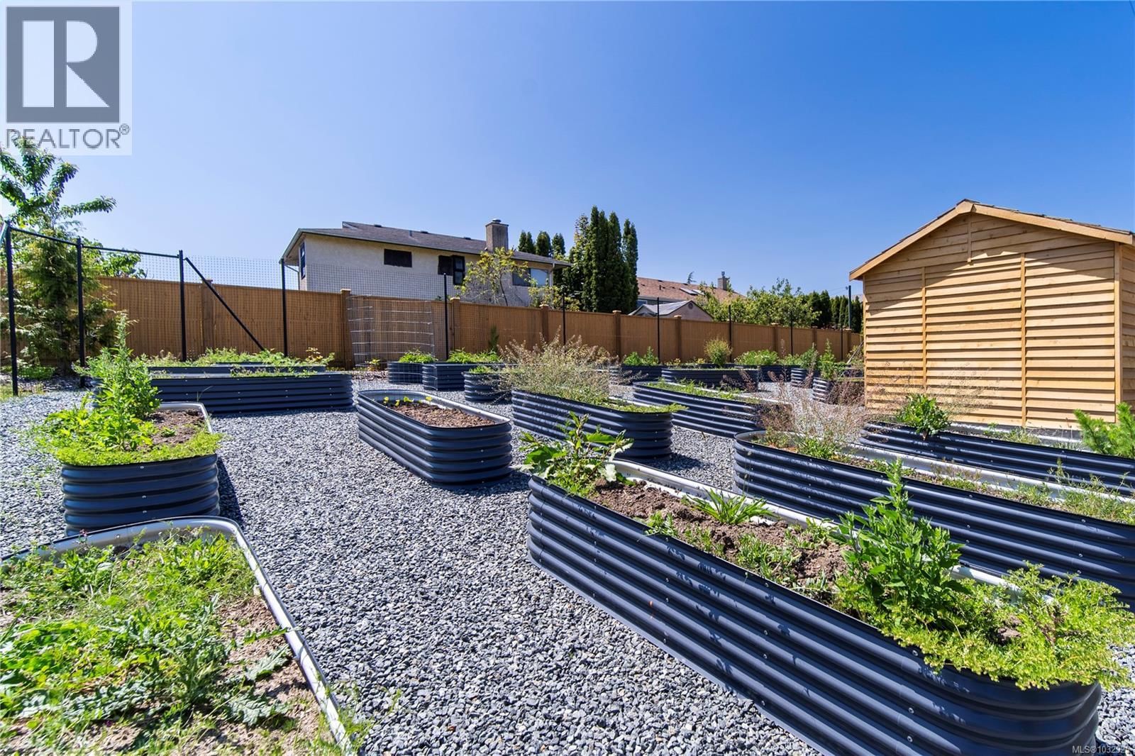 10 - 4253 DIEPPE ROAD Image 33