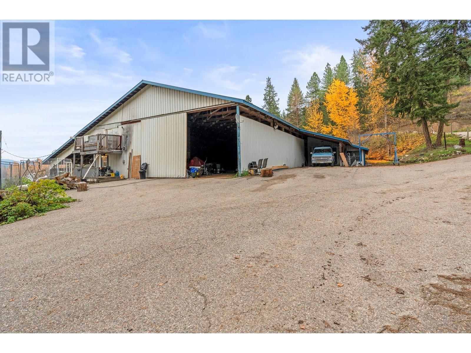 Listing Image 11