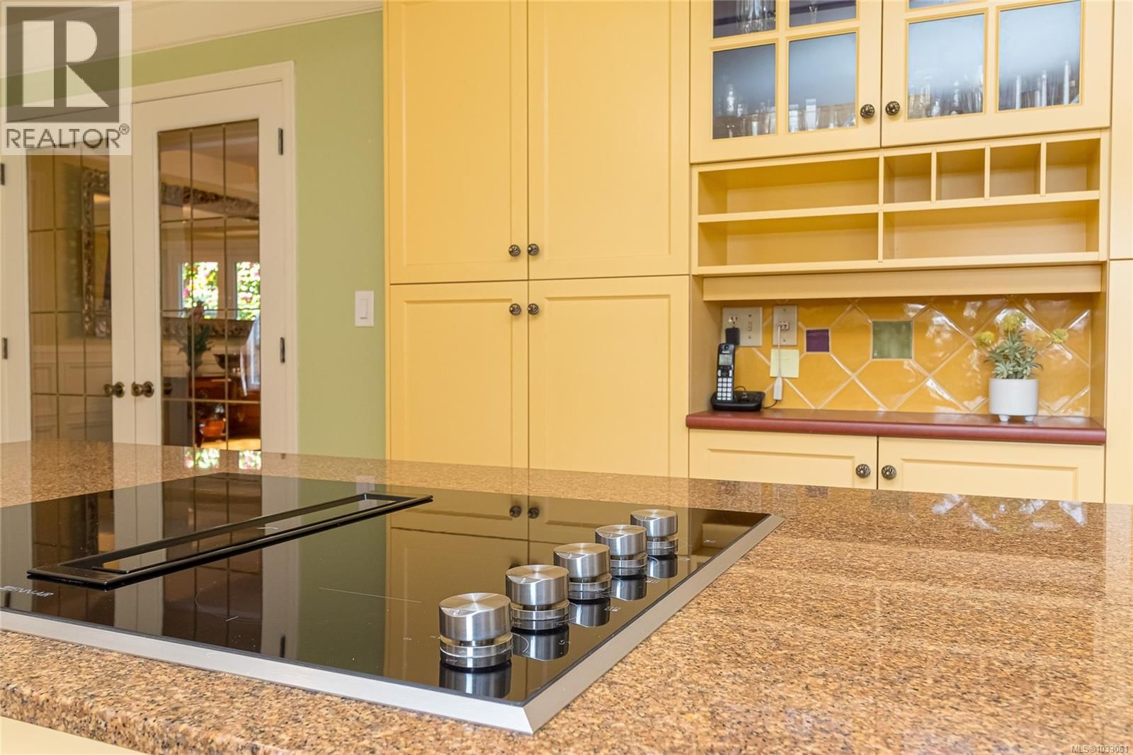 2557 ANNABERN CRESCENT Image 13