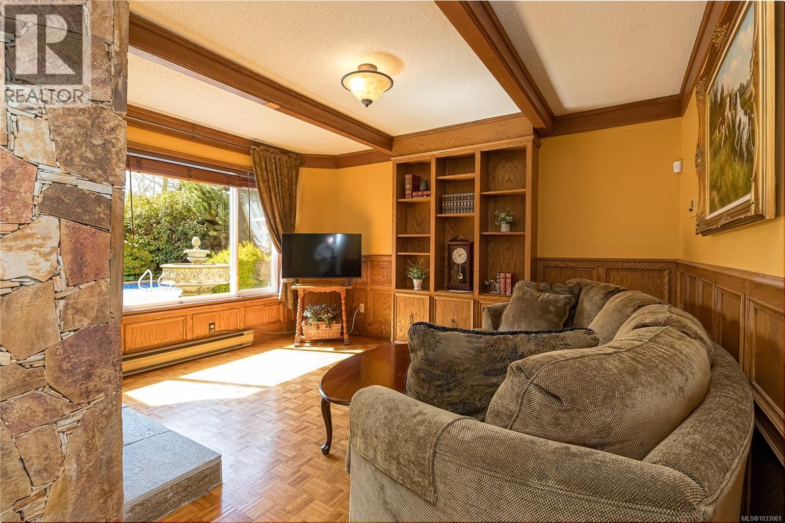 2557 ANNABERN CRESCENT Image 18