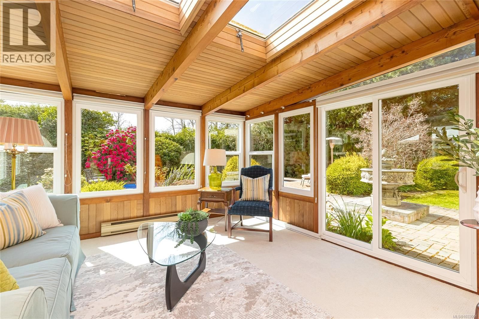 2557 ANNABERN CRESCENT Image 20