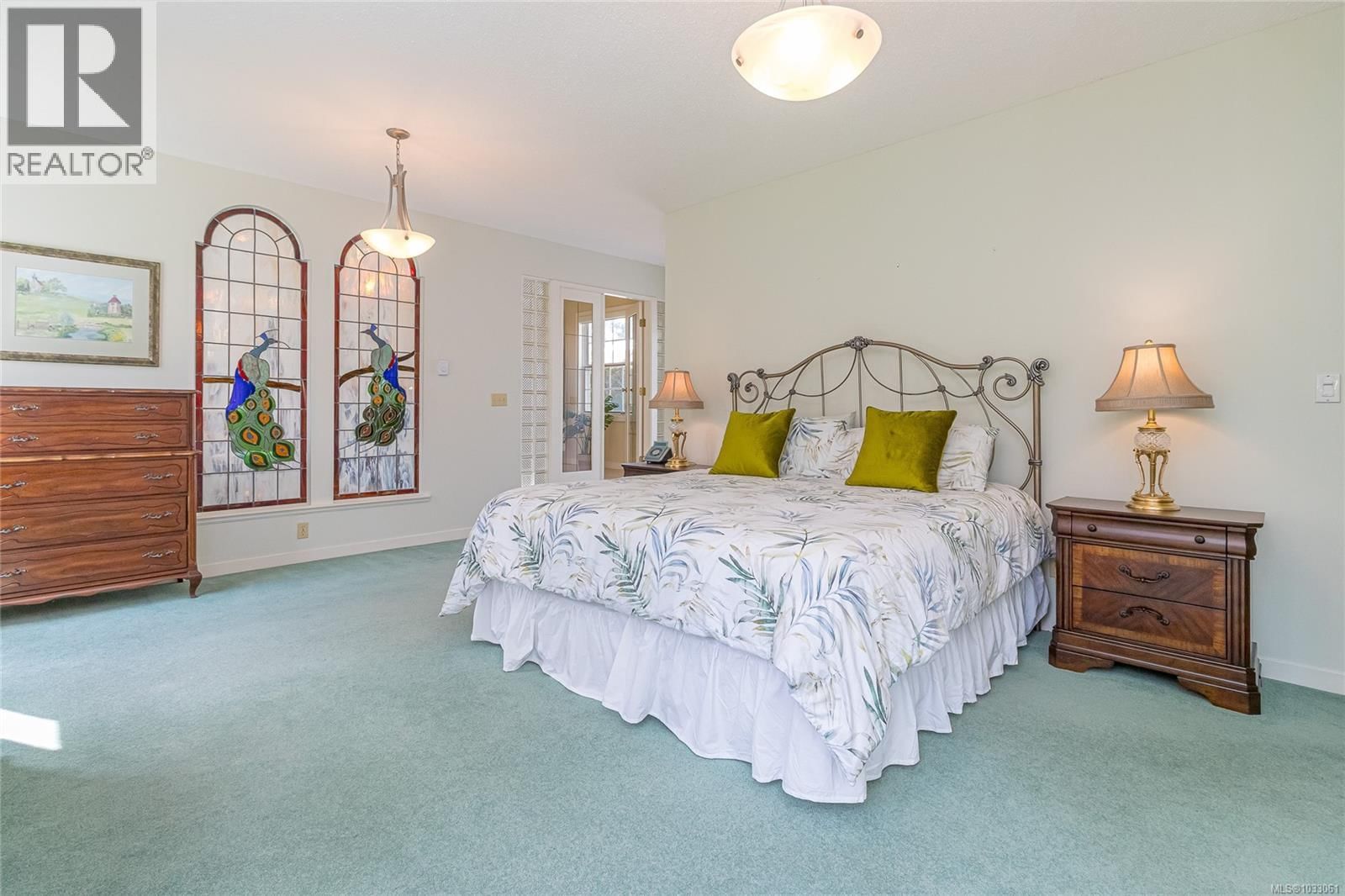 2557 ANNABERN CRESCENT Image 23