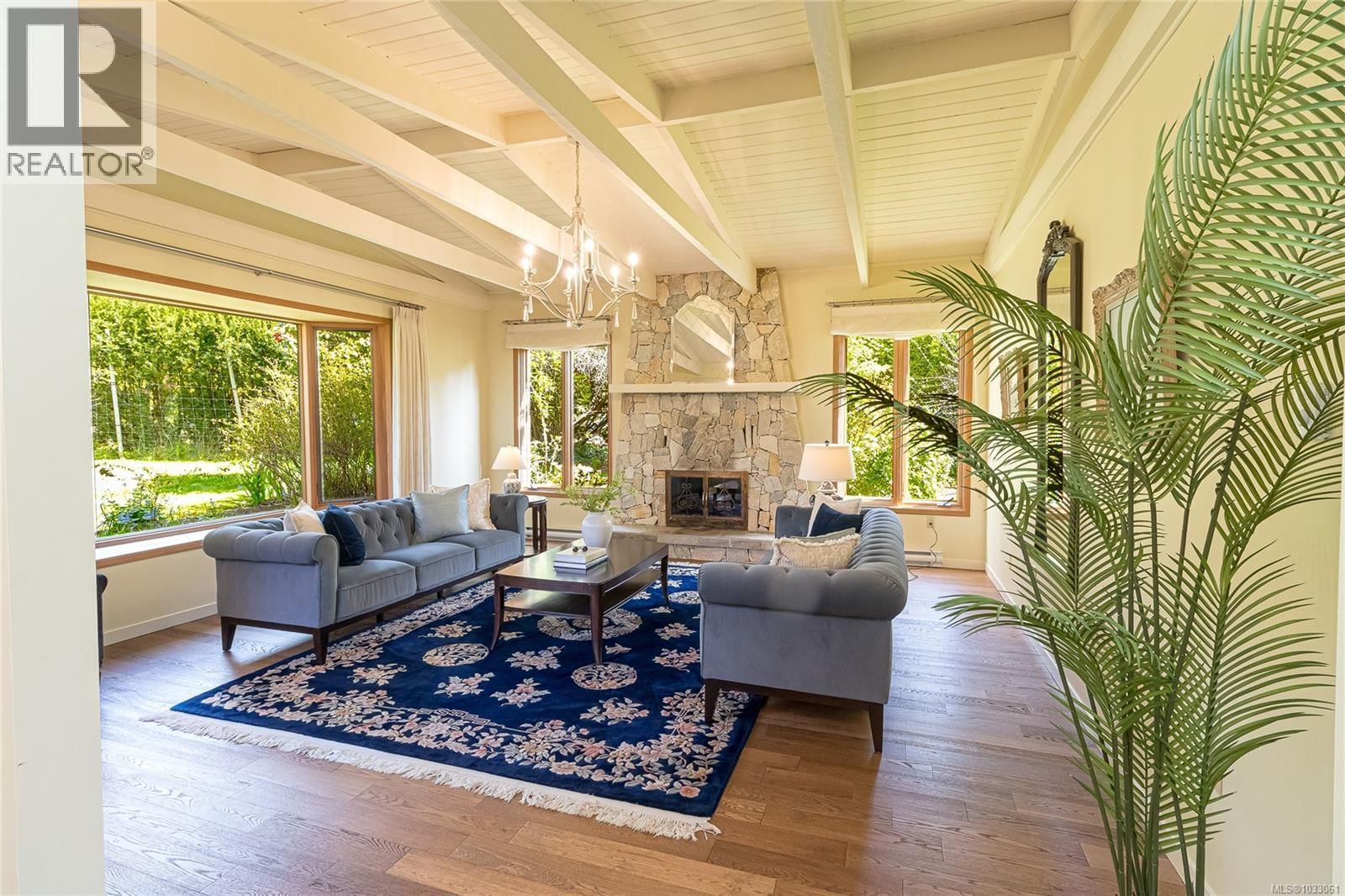 2557 ANNABERN CRESCENT Image 3