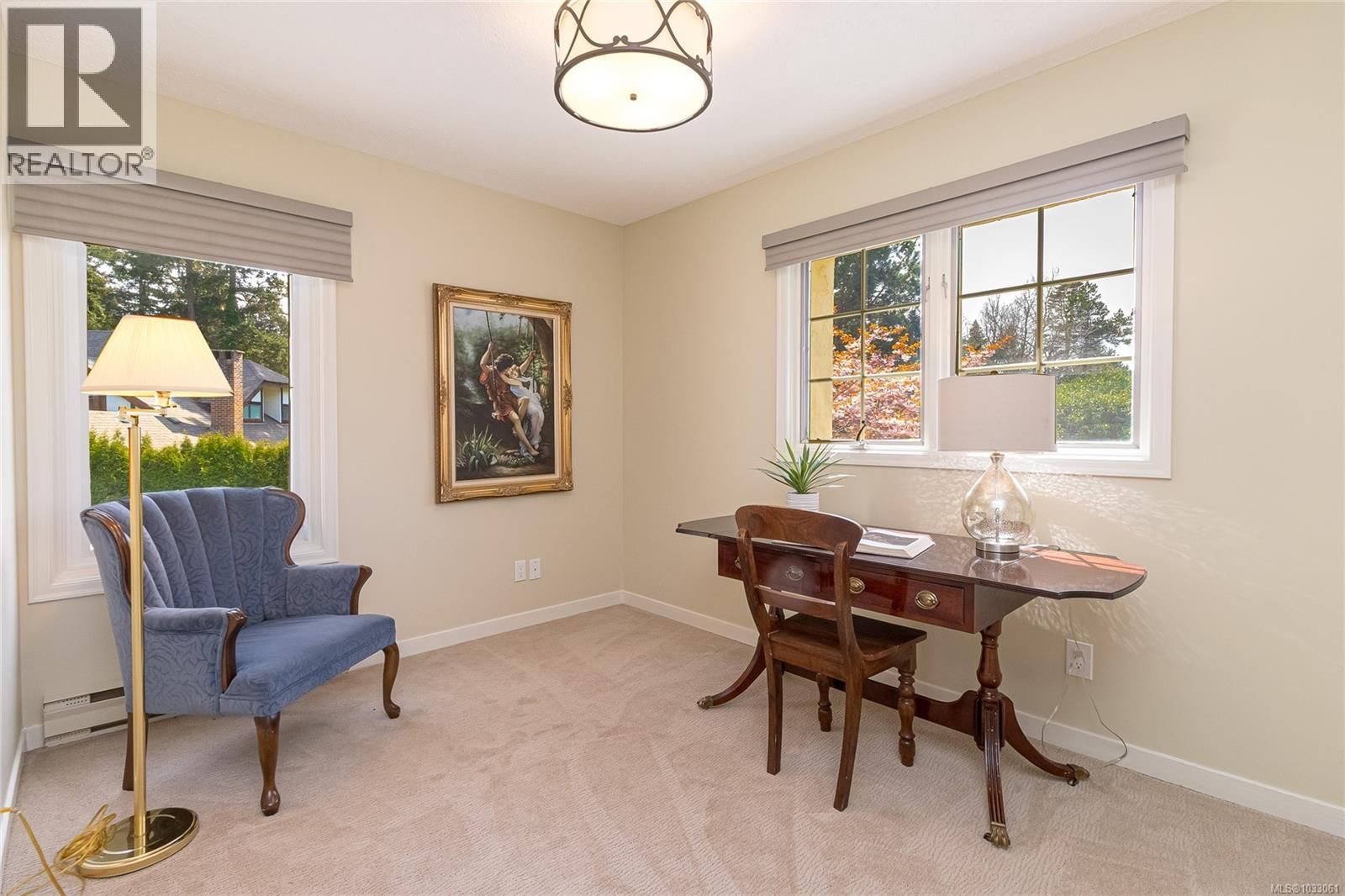 2557 ANNABERN CRESCENT Image 34