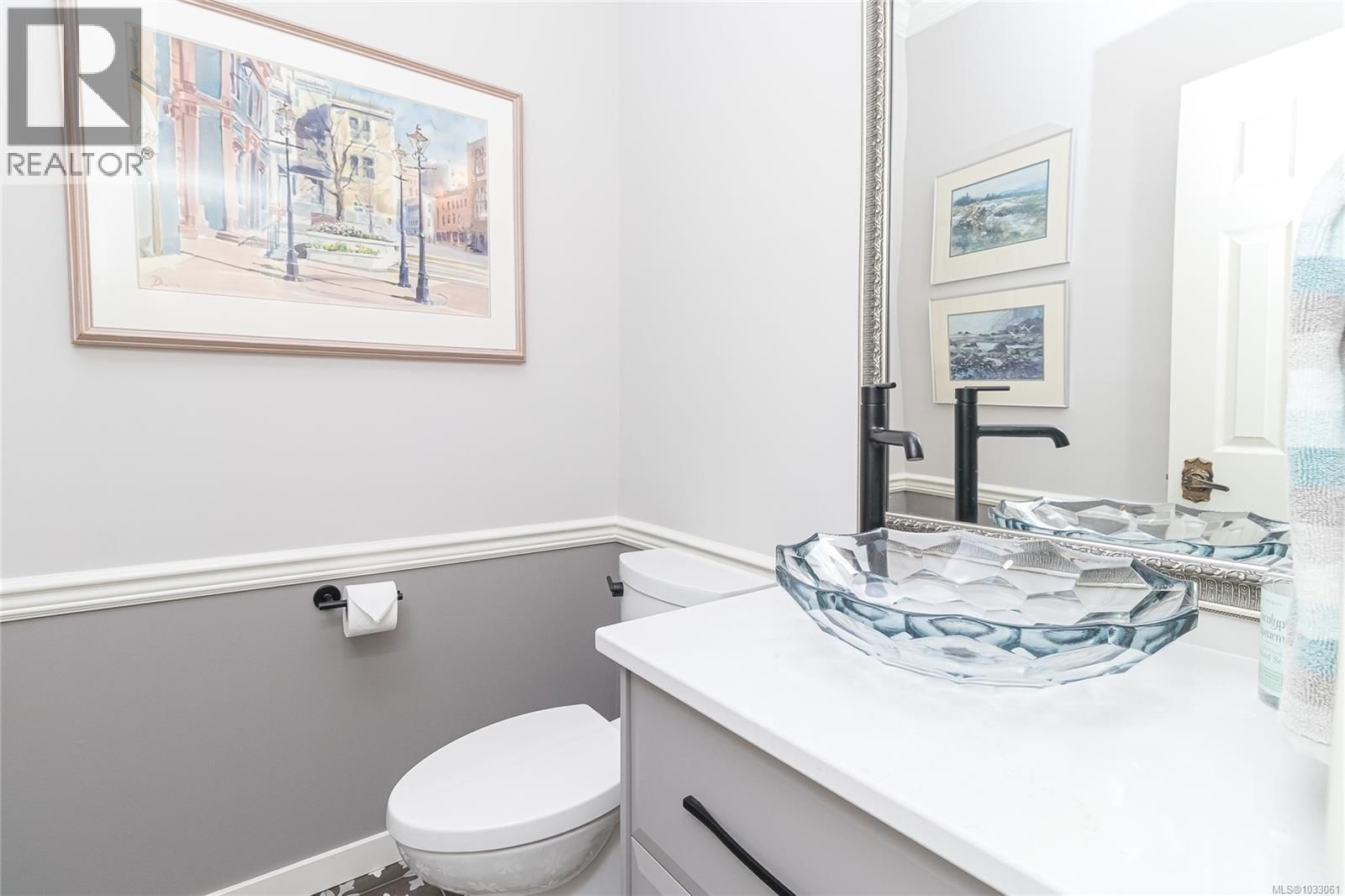 2557 ANNABERN CRESCENT Image 35