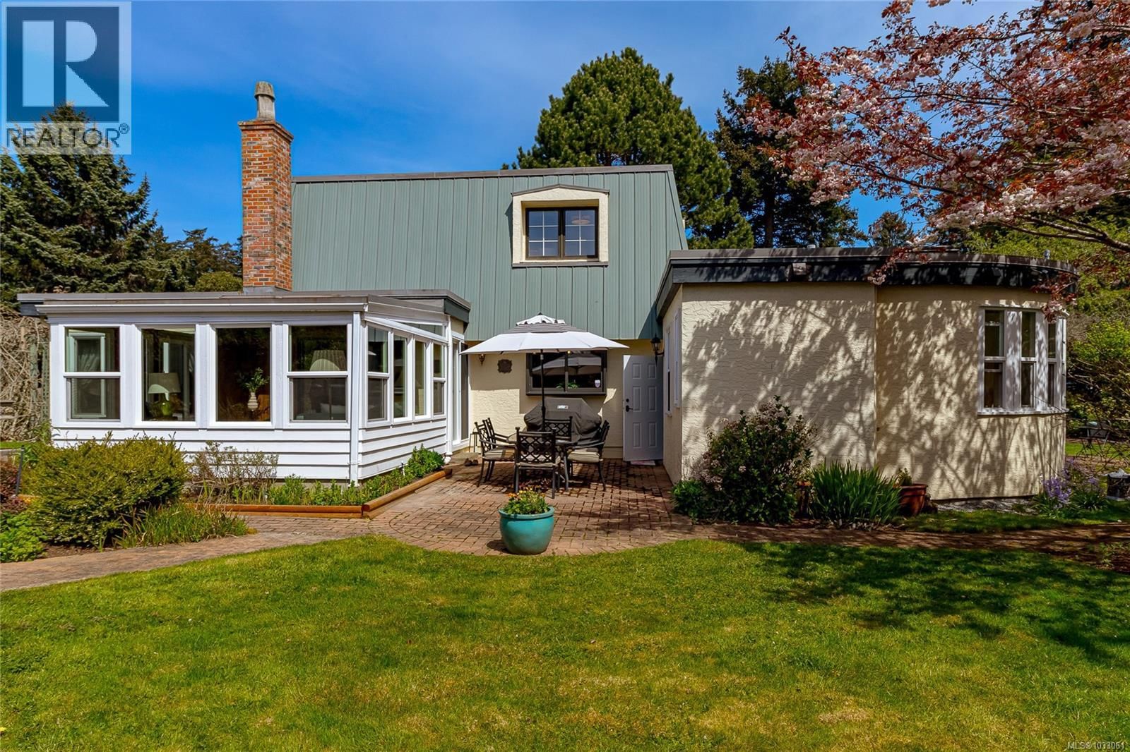 2557 ANNABERN CRESCENT Image 44