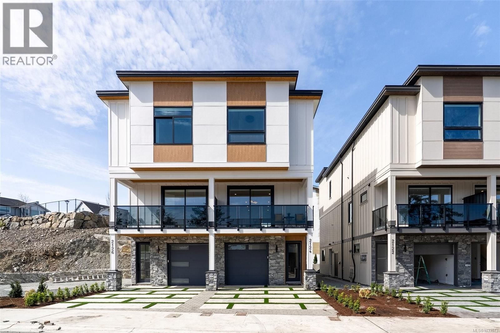 2124 KINGBIRD DRIVE Image 1