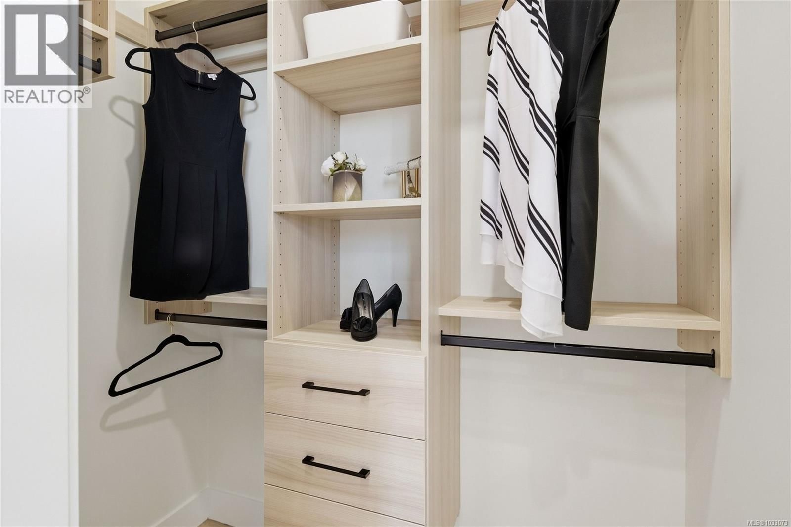 2124 KINGBIRD DRIVE Image 27