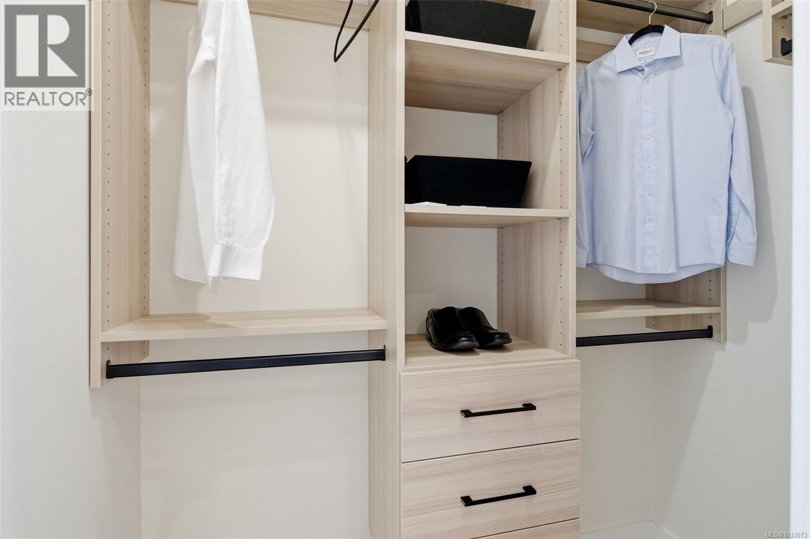 2124 KINGBIRD DRIVE Image 28