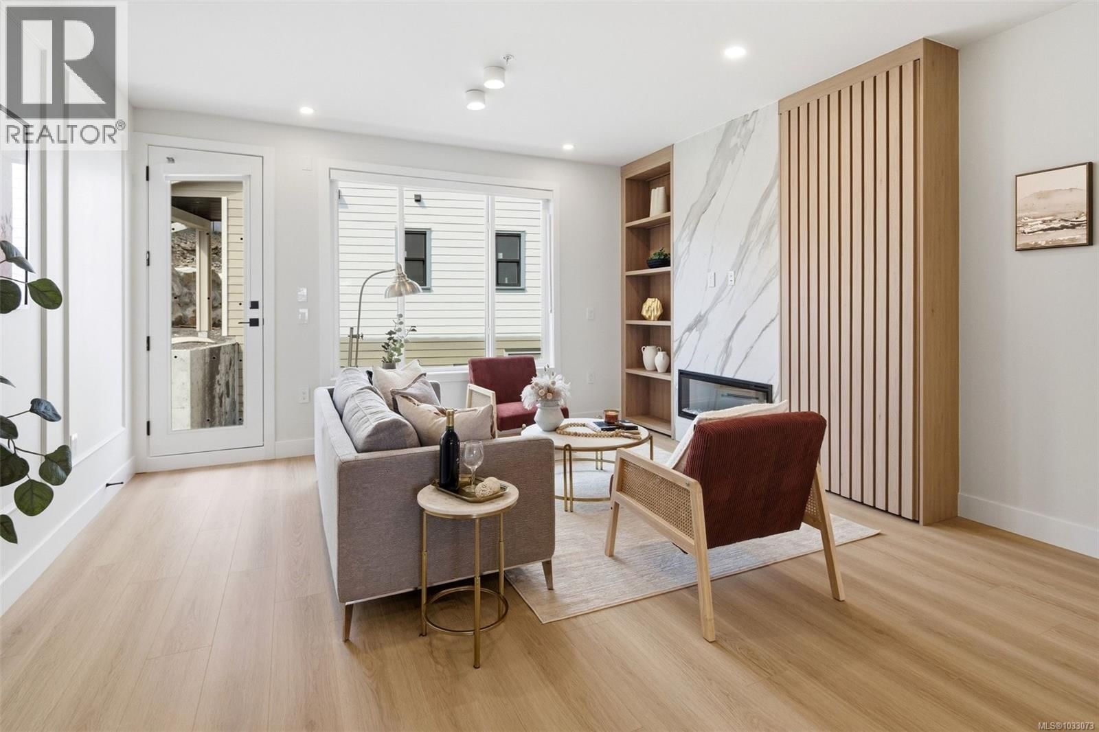 2124 KINGBIRD DRIVE Image 4