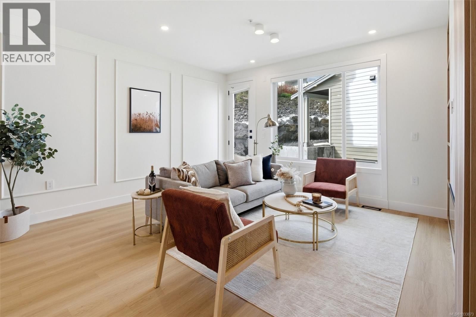 2124 KINGBIRD DRIVE Image 6