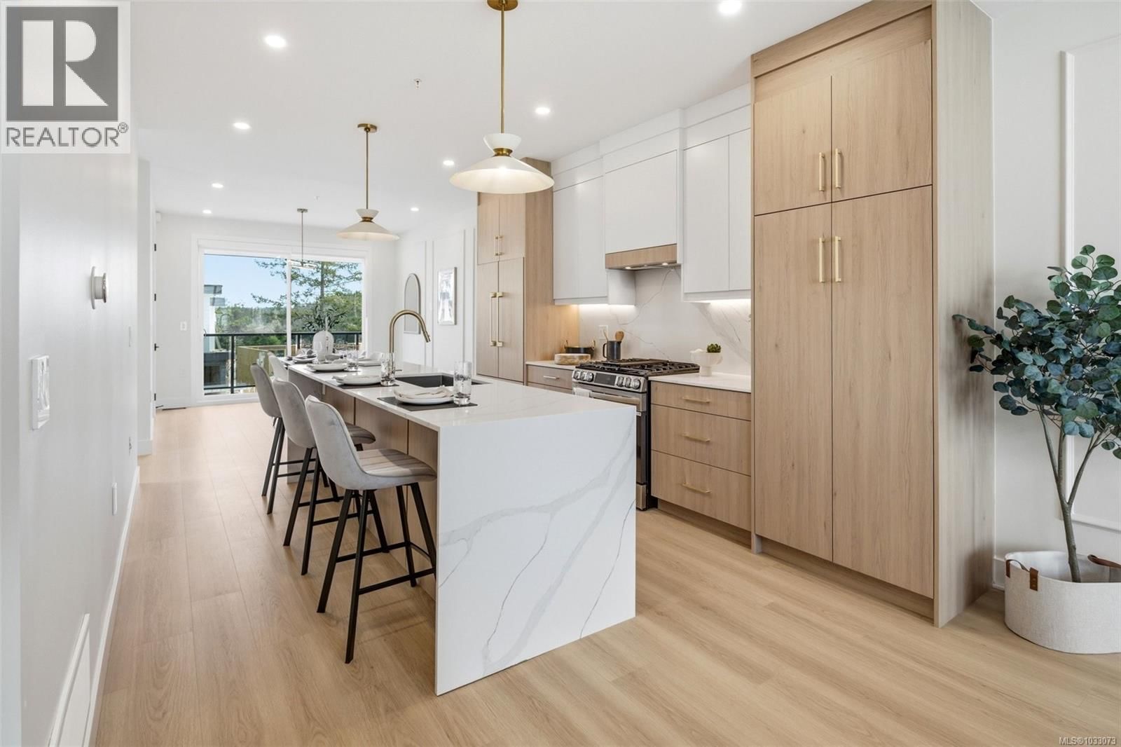 2124 KINGBIRD DRIVE Image 9