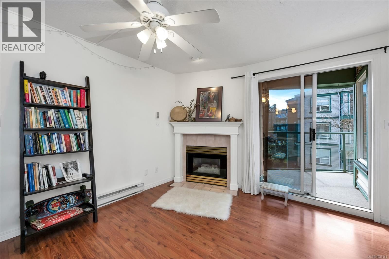 212 899 Darwin Avenue property photo