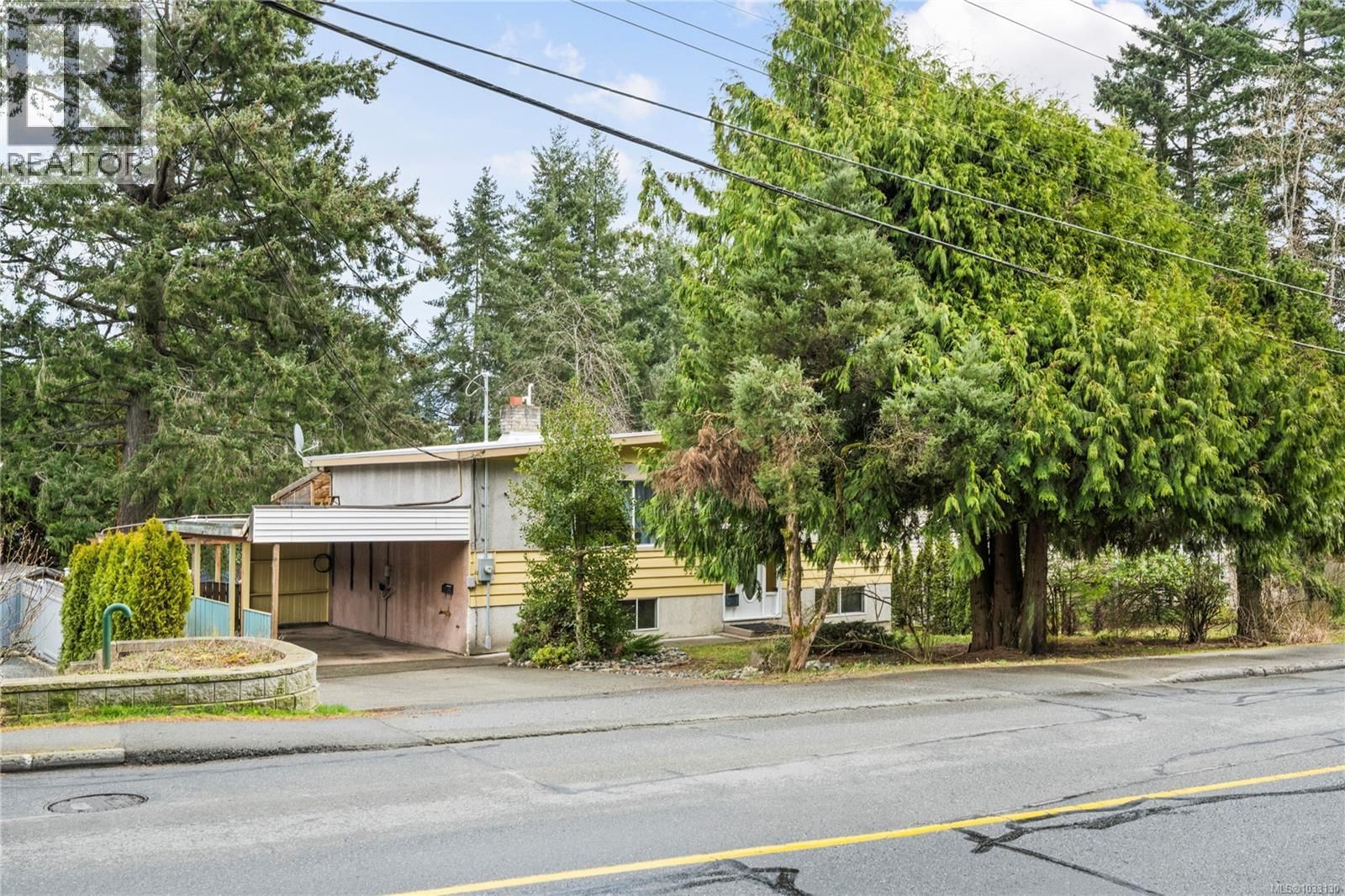 3224 Uplands Drive property photo