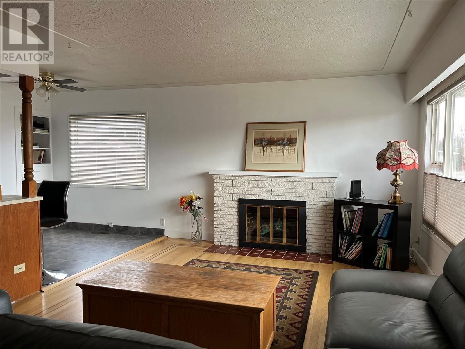 1368 BING AVENUE Image 9