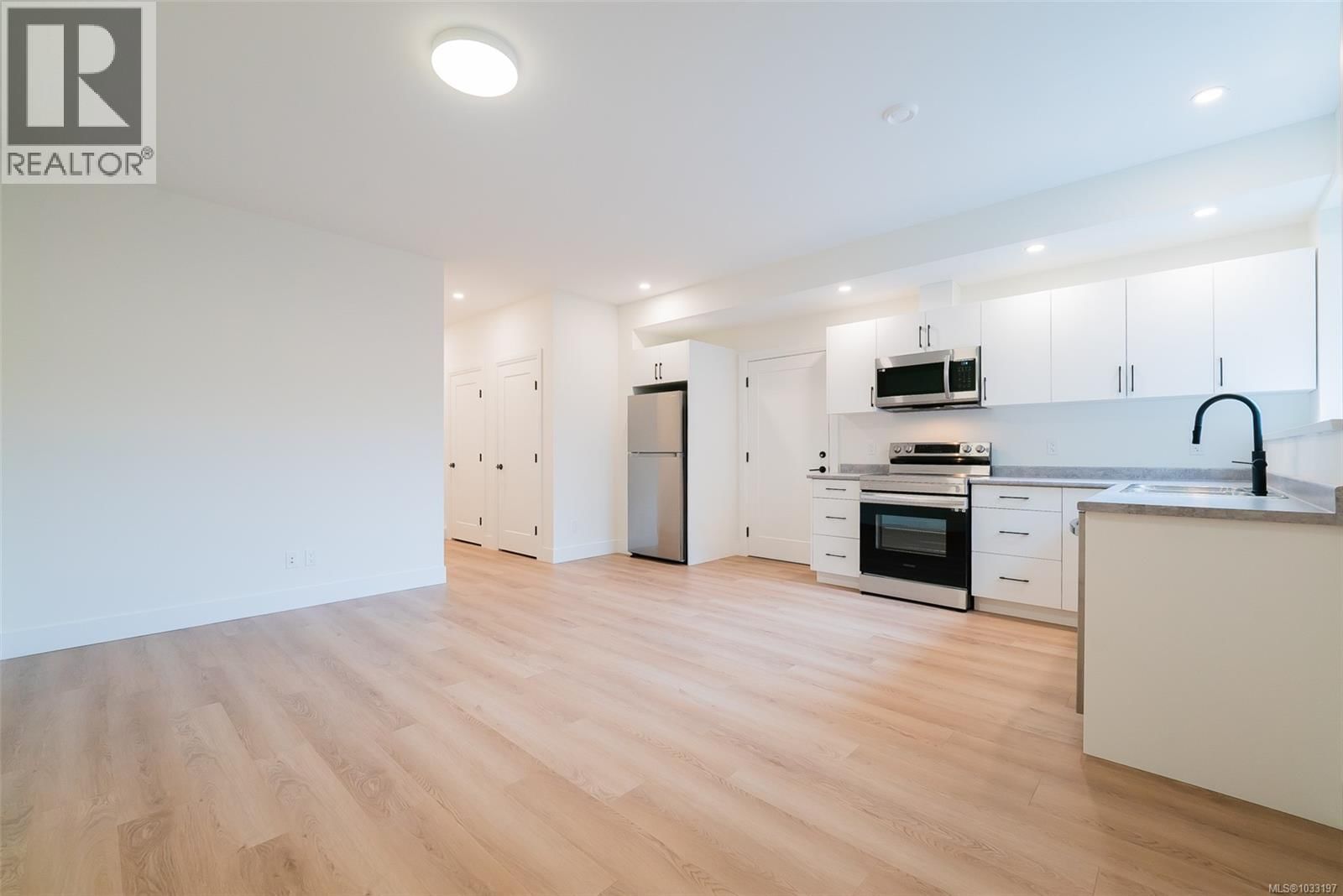 111 Raven Way property photo