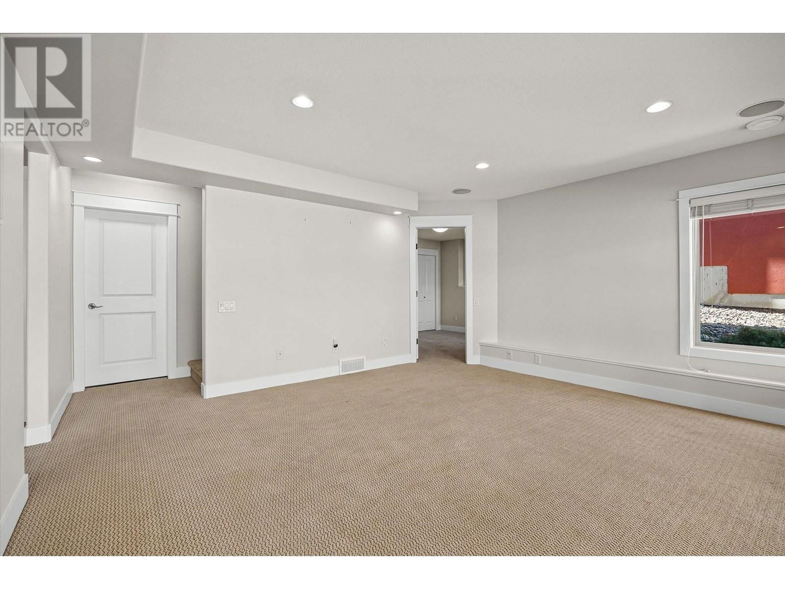 2302 PINE VISTA PLACE Image 35