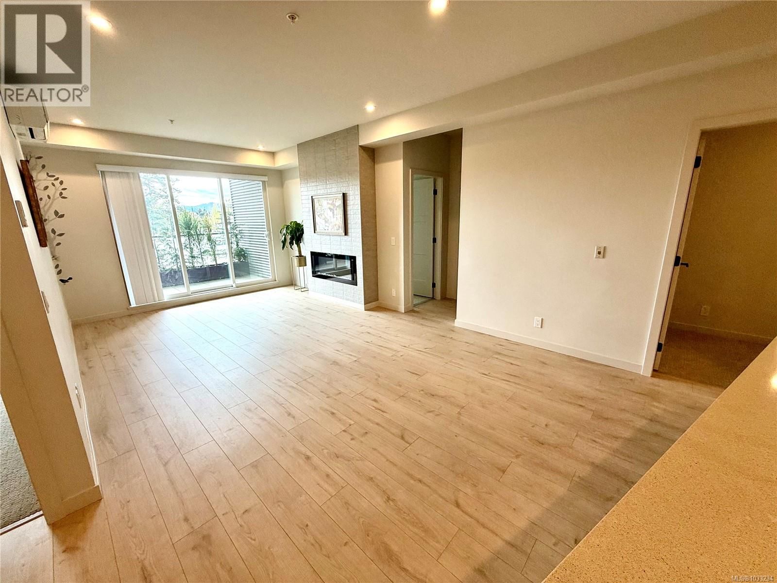 110 - 958 PHAROAH MEWS Image 20