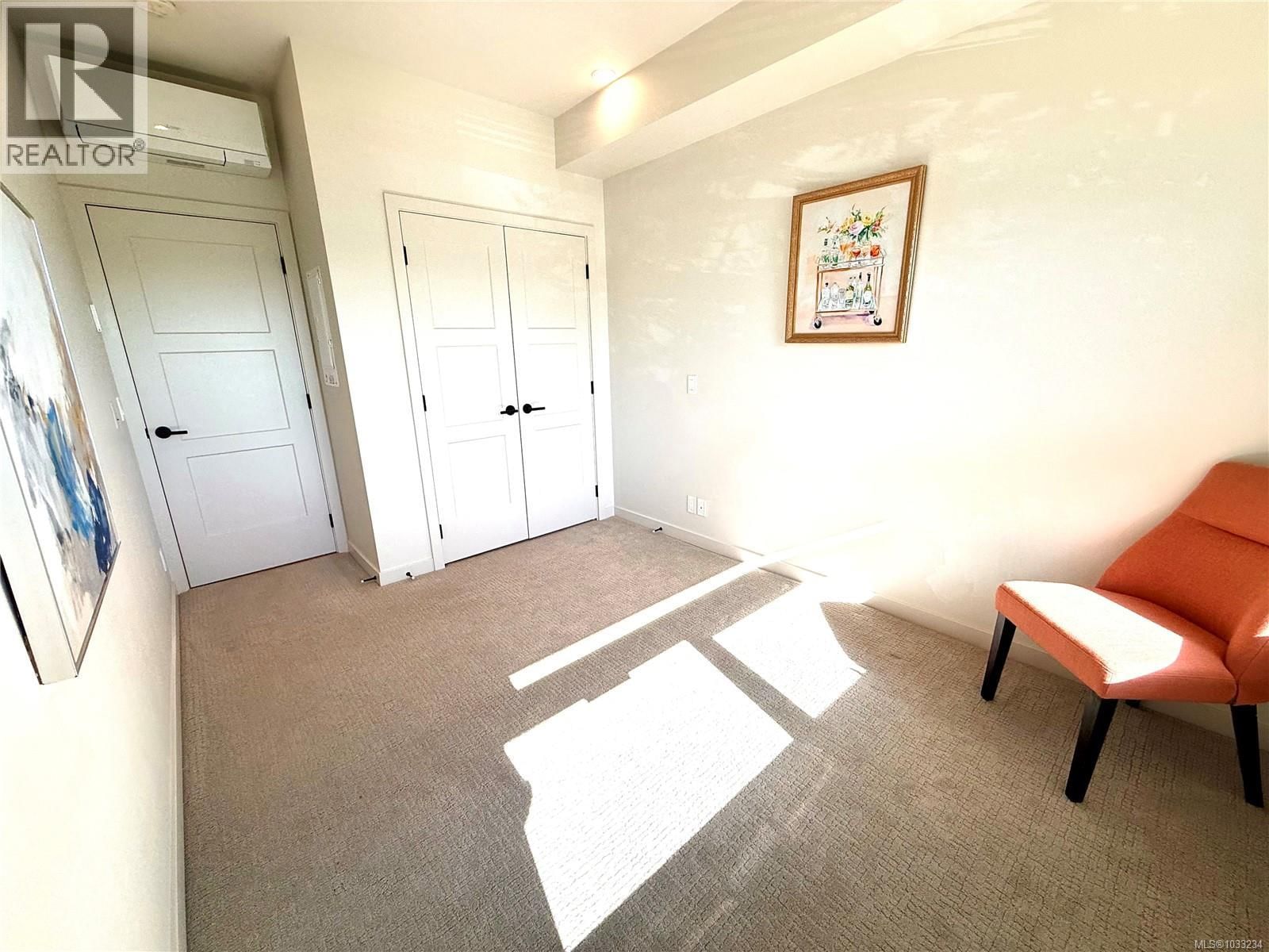 110 - 958 PHAROAH MEWS Image 34