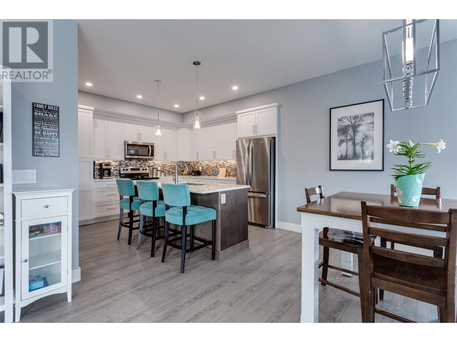 2772 CANYON CREST DRIVE Image 12