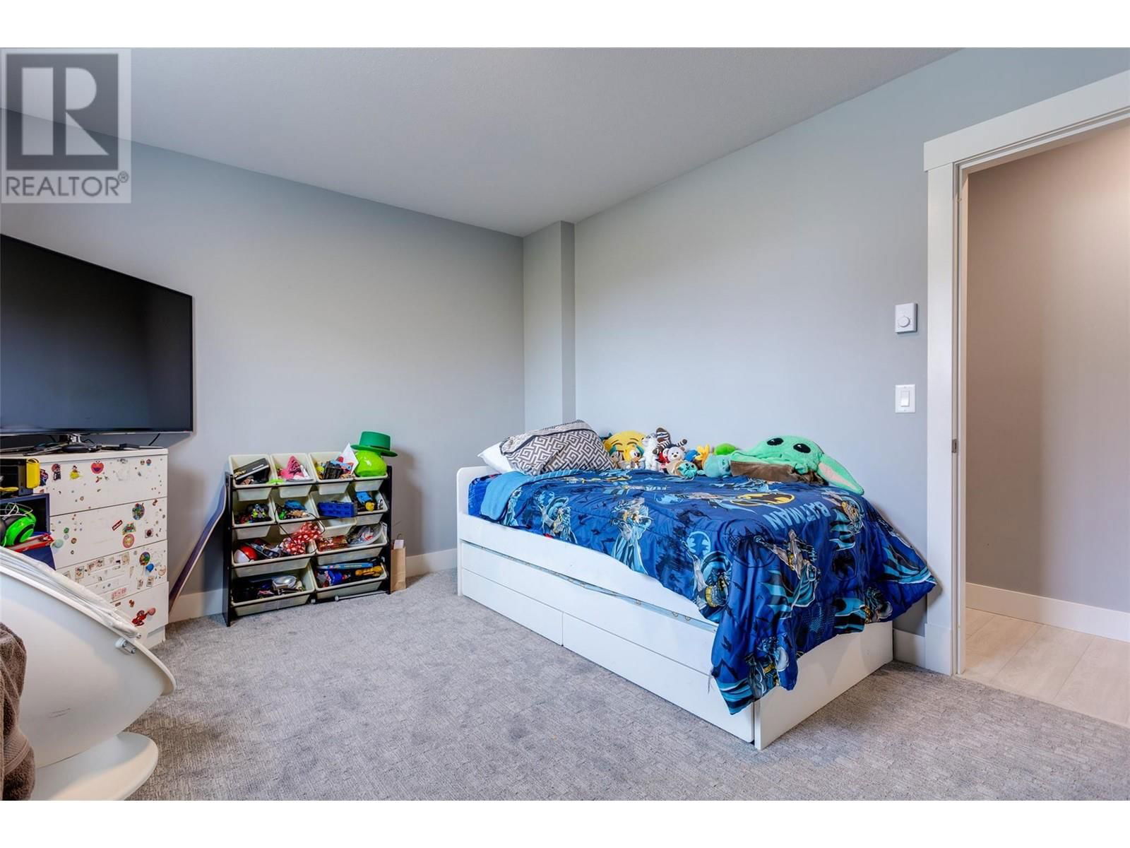 2772 CANYON CREST DRIVE Image 47