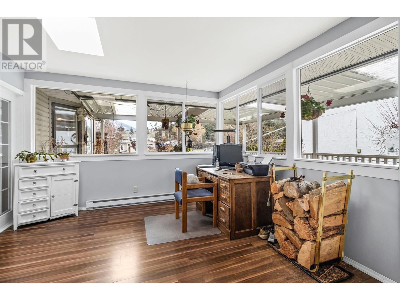 Listing Image 21