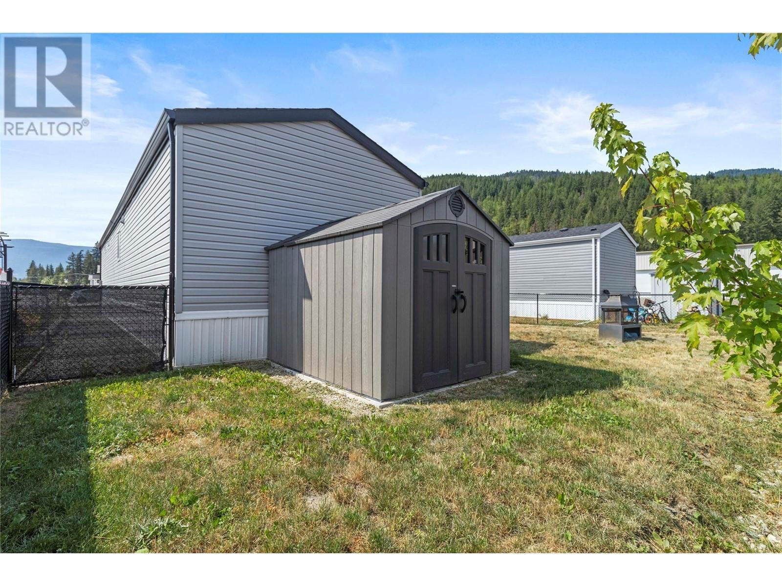 2 - 1705 HILLIER ROAD EAST Image 33