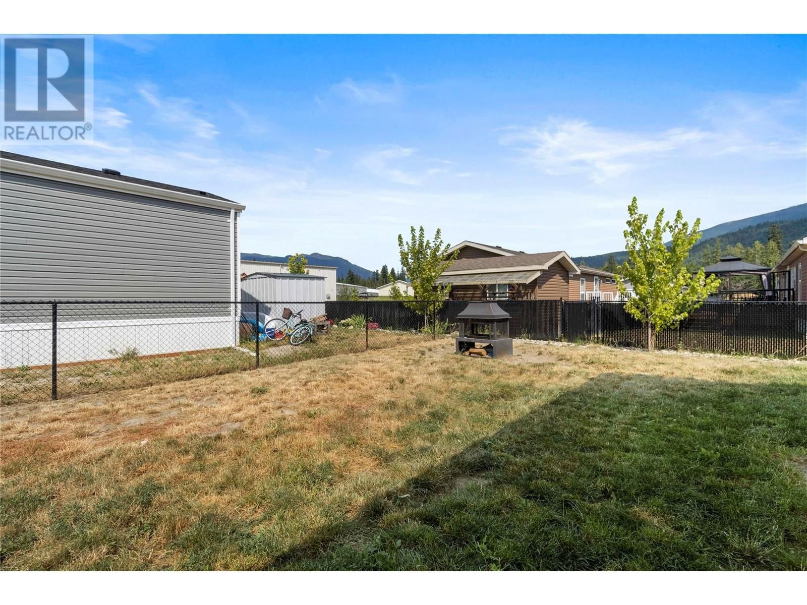 2 - 1705 HILLIER ROAD EAST Image 34