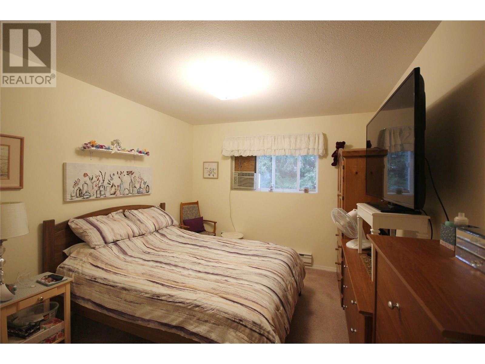 202 - 202 EDMONTON AVENUE Image 14