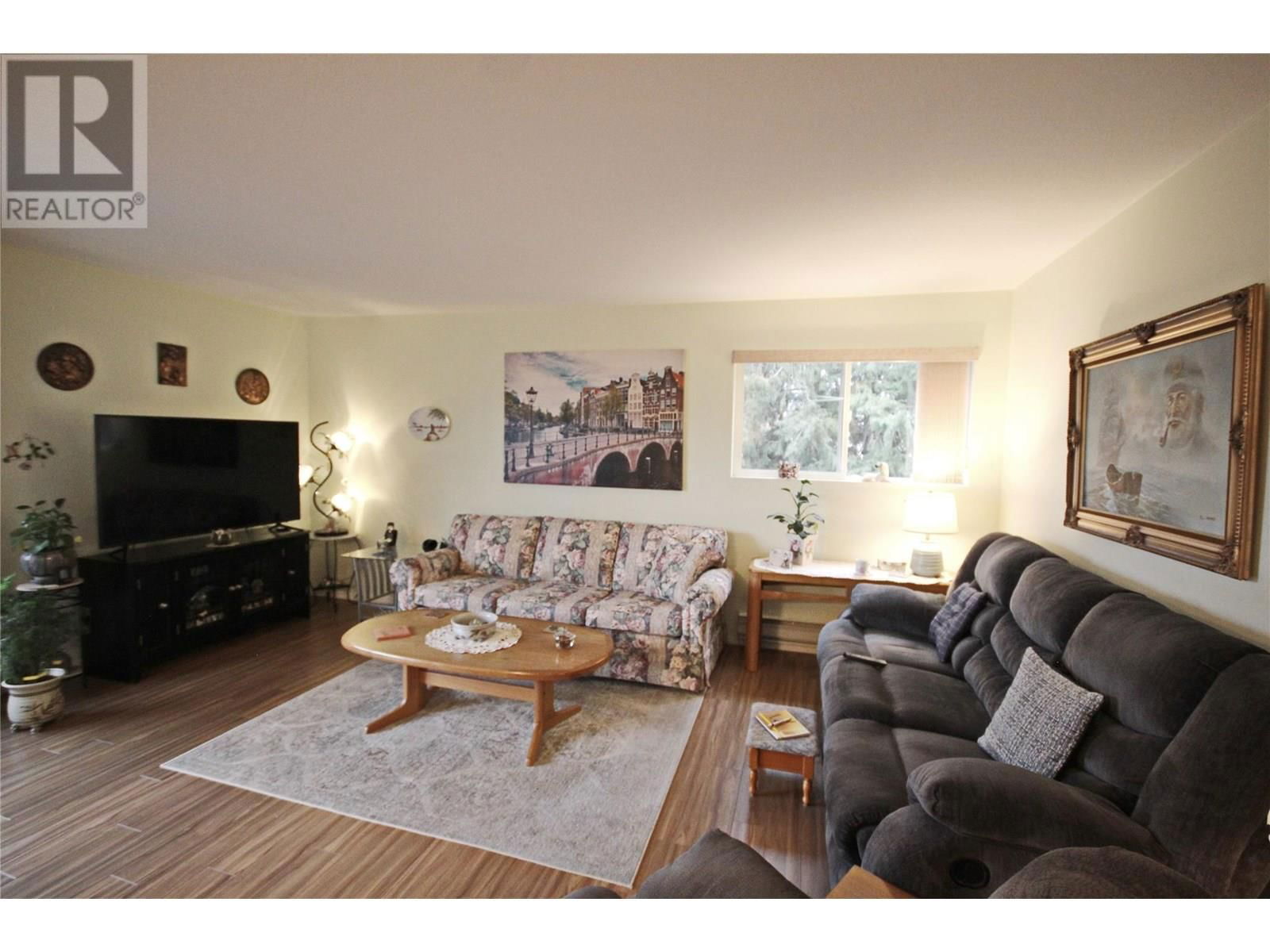 202 - 202 EDMONTON AVENUE Image 5