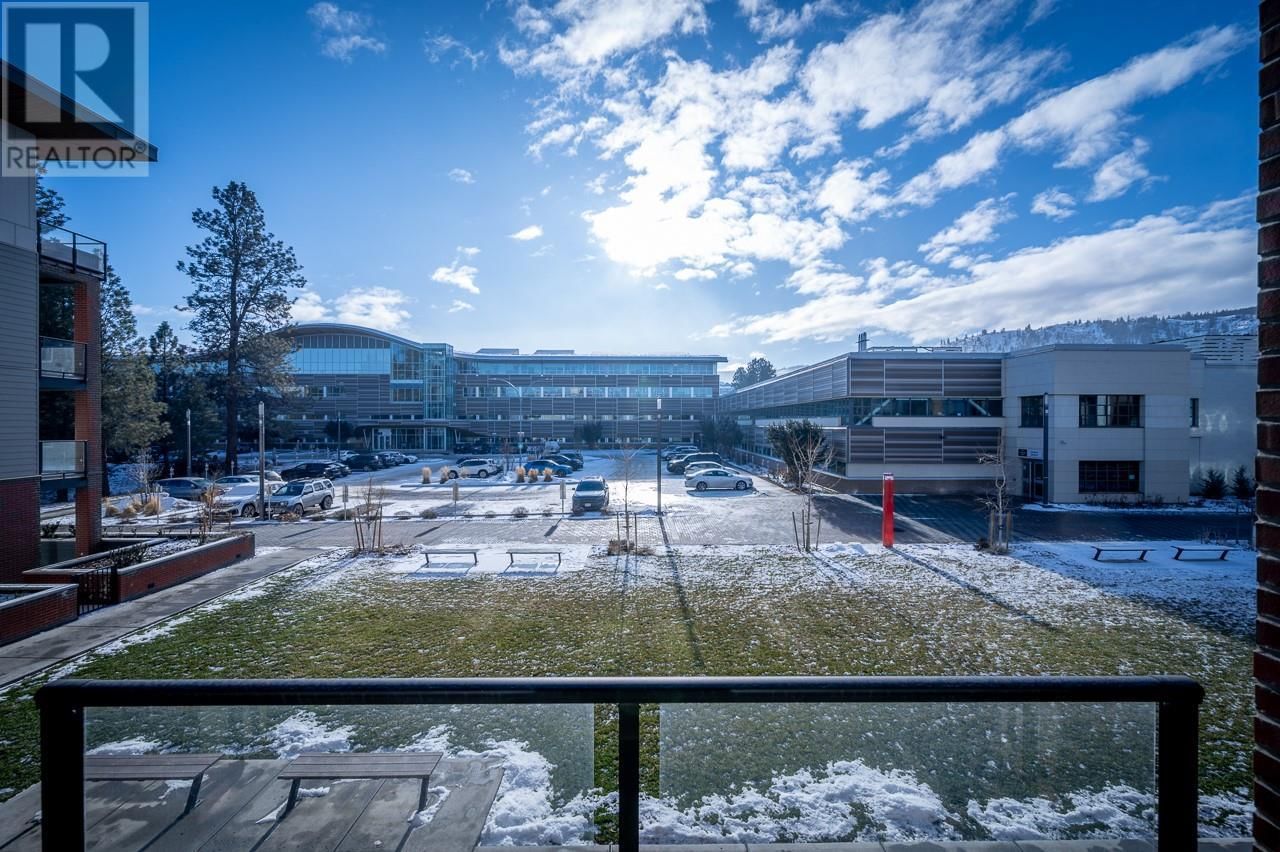 209 - 885 UNIVERSITY DRIVE Image 15